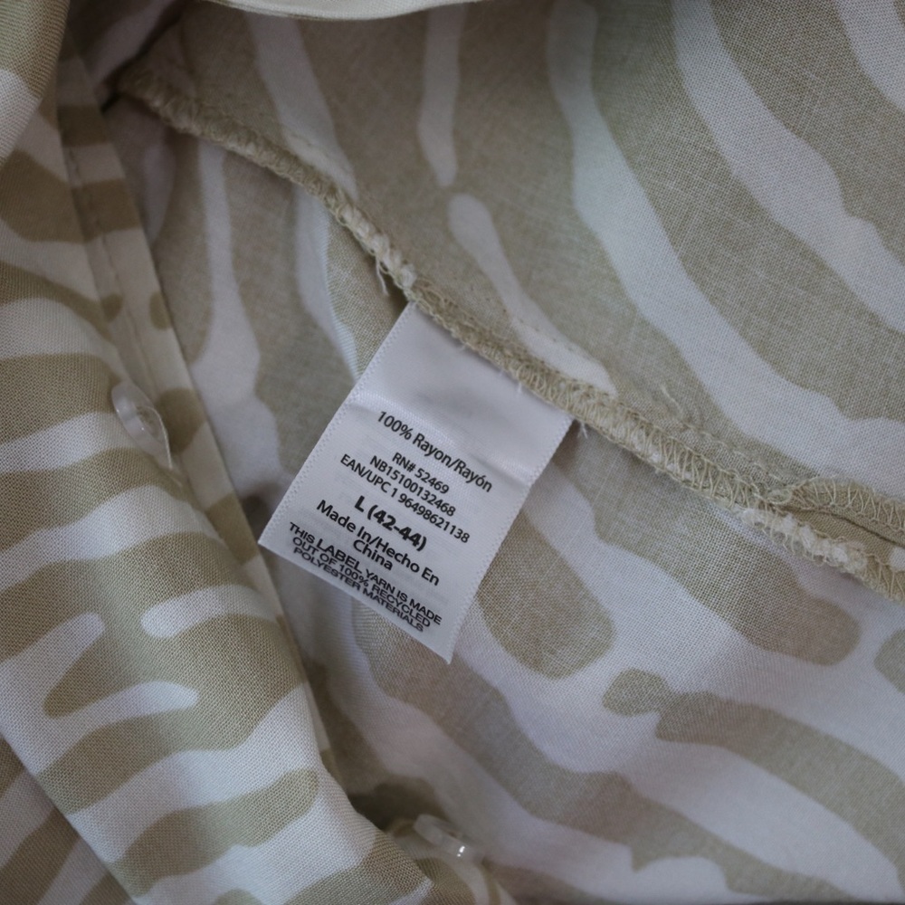 No Boundaries Zebra Print Men’s set in Beige and White Sz Large - Picture 8 of 11